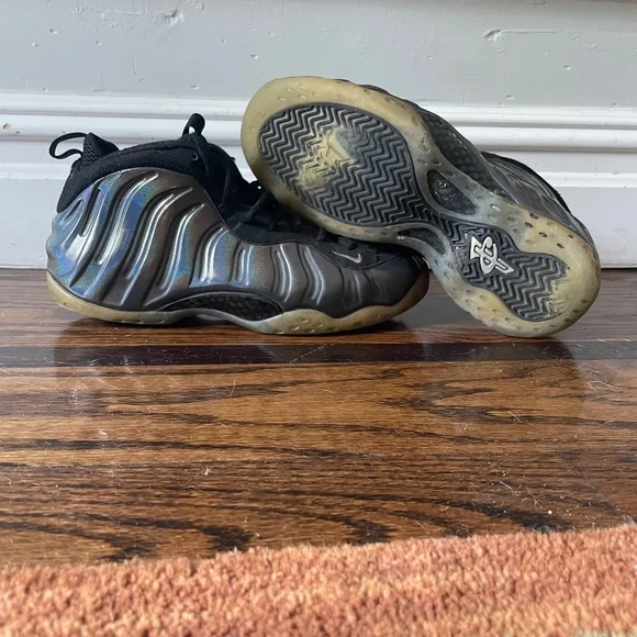 Nike Air Foamposite ONE METALLIC SILVER PEWTER BLACK GREY WHITE MISMATE Size 10 NIKE AIR FOAMPOSITE ONE PRM “CAMO” SILVER METALIC VOLT  main image 4